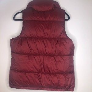 Old Navy Maroon/Burgundy Puff Vest Size M w/ Pockets
